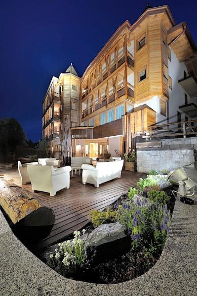 Dv Chalet Boutique Hotel Spa 4 Campo Carlo Magno